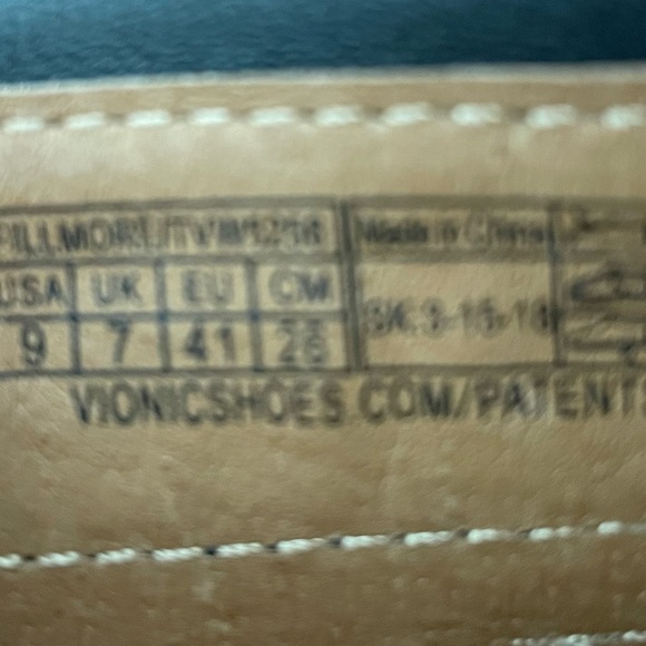 VIONIC Shoes New! - Picture 7 of 7